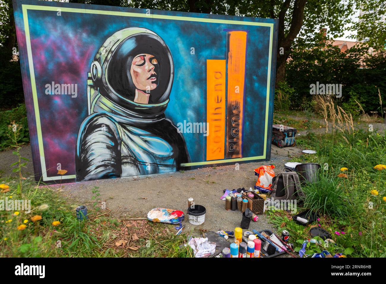 Southend City Jam-Kunstwerke werden auf dem Gelände des Southend Central Museum & Planetarium in Arbeit sein. Astronaut, Weltraumthema. Sprühdosen Stockfoto