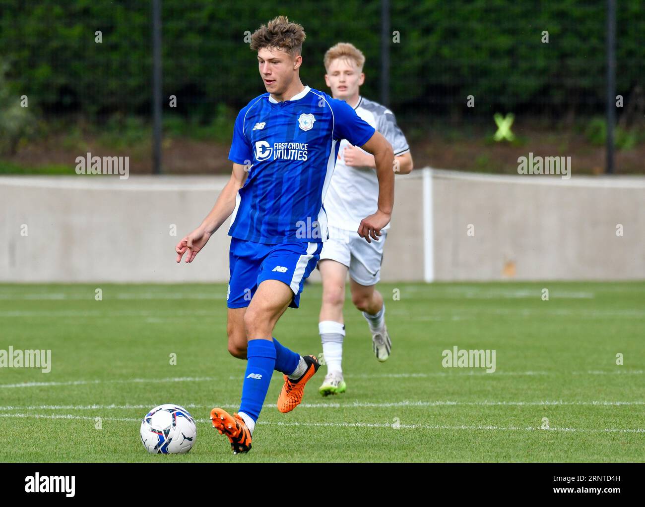 Swansea, Wales. 2. September 2023. Troy Perrett aus Cardiff City während des Spiels der U18 Professional Development League Cup zwischen Swansea City und Cardiff City an der Swansea City Academy in Swansea, Wales, UK am 2. September 2023. Quelle: Duncan Thomas/Majestic Media/Alamy Live News. Stockfoto