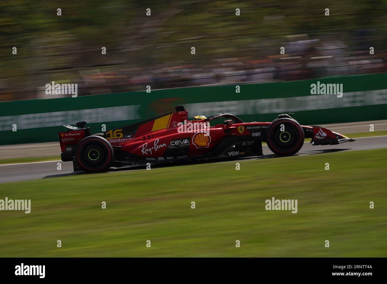 Monza, Italien. September 2023. Charles Leclerc aus Monaco fuhr den Scuderia Ferrari SF-23 Ferrari während der Formel 1 Pirelli GP d'Italia. Quelle: Alessio Morgese/Alessio Morgese/Emage/Alamy Live News Stockfoto