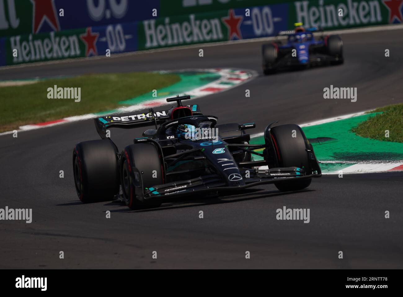 Monza, Italien. September 2023. George Russell aus großbritannien fuhr den Mercedes-AMG Petronas F1 Team F1 W14 E Performance Mercedes (63) während der Formel 1 Pirelli GP d'Italia. Quelle: Alessio Morgese/Alessio Morgese/Emage/Alamy Live News Stockfoto