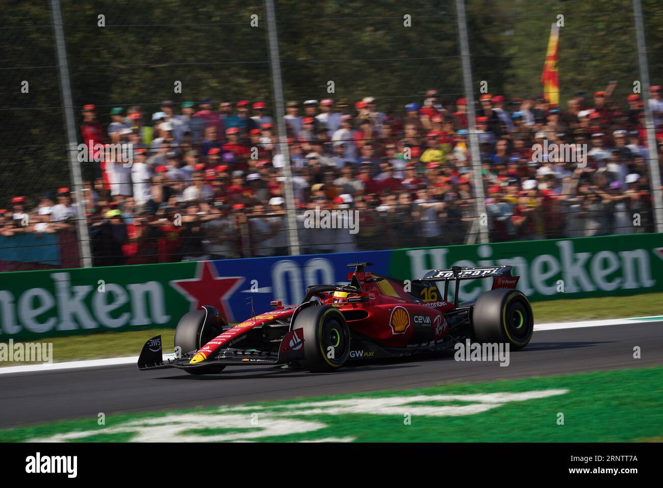 Monza, Italien. September 2023. Charles Leclerc aus Monaco fuhr den Scuderia Ferrari SF-23 Ferrari während der Formel 1 Pirelli GP d'Italia. Quelle: Alessio Morgese/Alessio Morgese/Emage/Alamy Live News Stockfoto