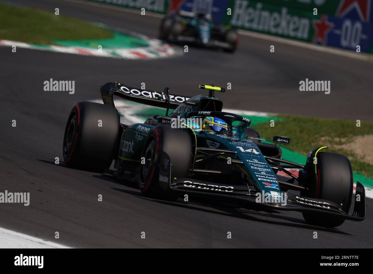 Monza, Italien. September 2023. Fernando Alonso aus Spanien fuhr den Aston Martin Aramco Cognizant F1 Team AMR23 Mercedes während der Formel 1 Pirelli GP d'Italia. Quelle: Alessio Morgese/Alessio Morgese/Emage/Alamy Live News Stockfoto