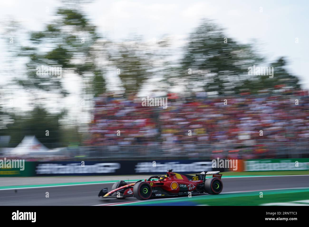 Monza, Italien. September 2023. Charles Leclerc aus Monaco fuhr den Scuderia Ferrari SF-23 Ferrari während der Formel 1 Pirelli GP d'Italia. Quelle: Alessio Morgese/Alessio Morgese/Emage/Alamy Live News Stockfoto