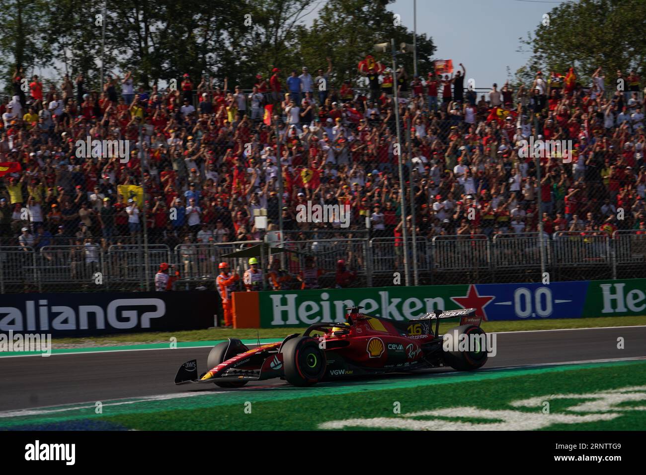 Monza, Italien. September 2023. Charles Leclerc aus Monaco fuhr den Scuderia Ferrari SF-23 Ferrari während der Formel 1 Pirelli GP d'Italia. Quelle: Alessio Morgese/Alessio Morgese/Emage/Alamy Live News Stockfoto