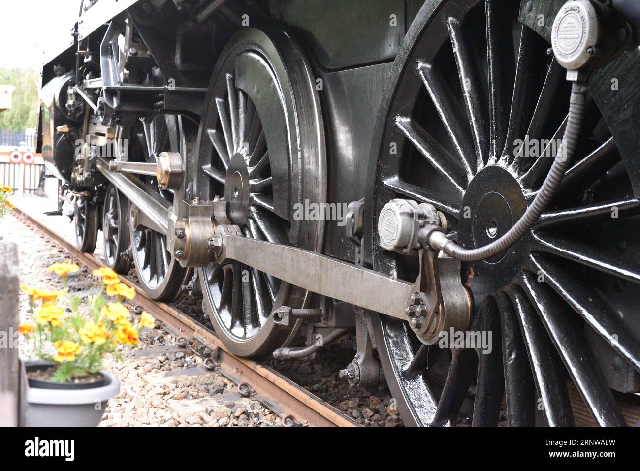 CAMELOT 73082 Dampflokomotive. BR-Standard-Lokomotive der Baureihe 5, die 1955 gebaut wurde und heute an der Bluebell Railway in Sussex eingesetzt wird. Stockfoto