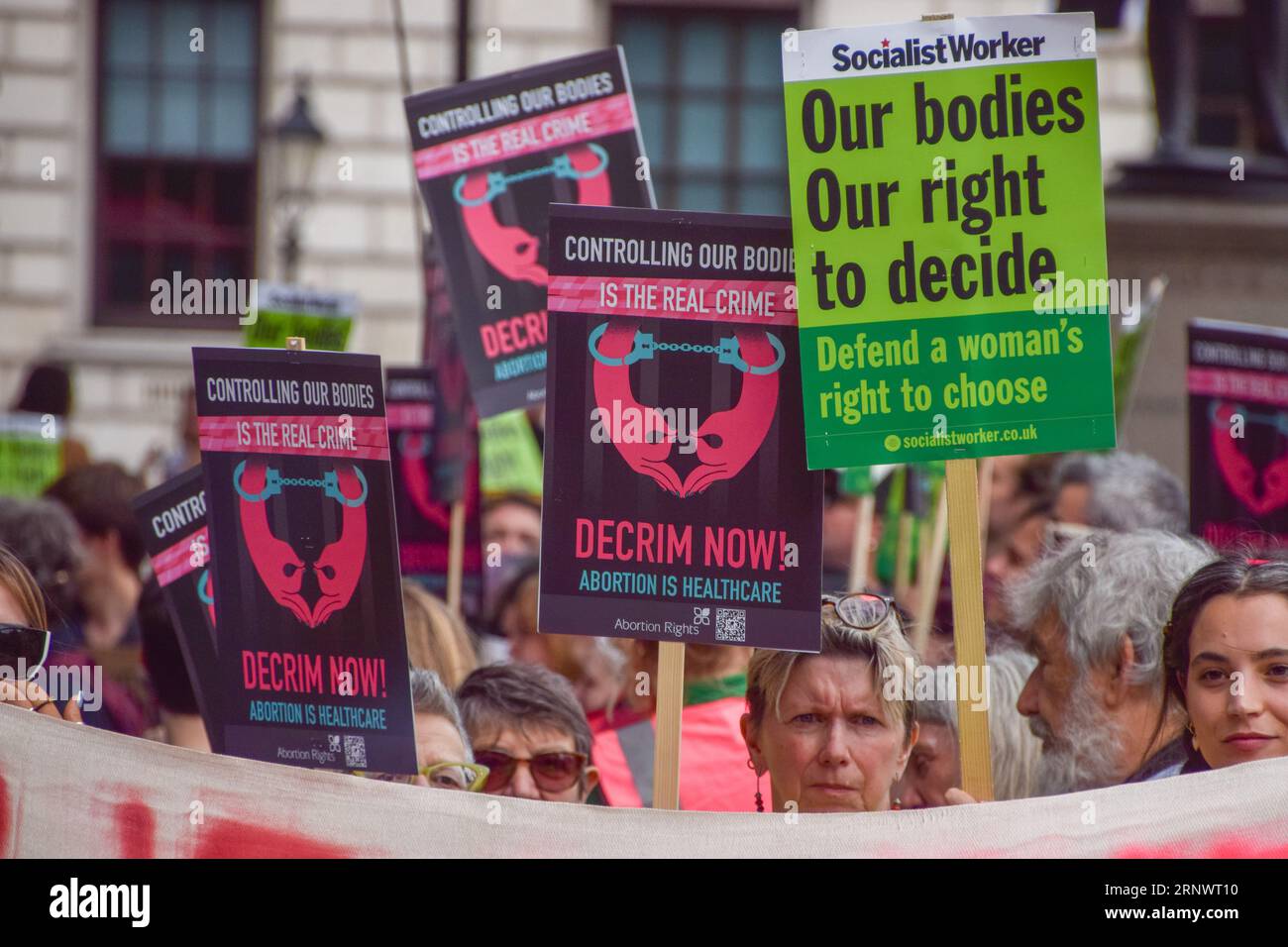Pro choice placards -Fotos und -Bildmaterial in hoher Auflösung – Alamy, image size:1300x956