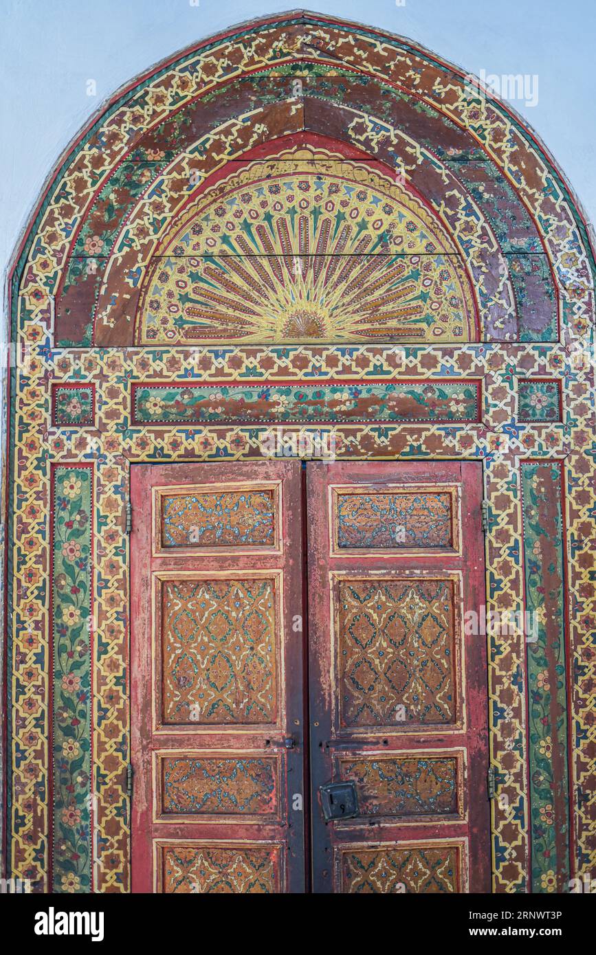 Marrakesch, Marokko - 8. Februar 2023: Wunderschöne Innenräume und Architektur des historischen Bahia-Palastes Stockfoto