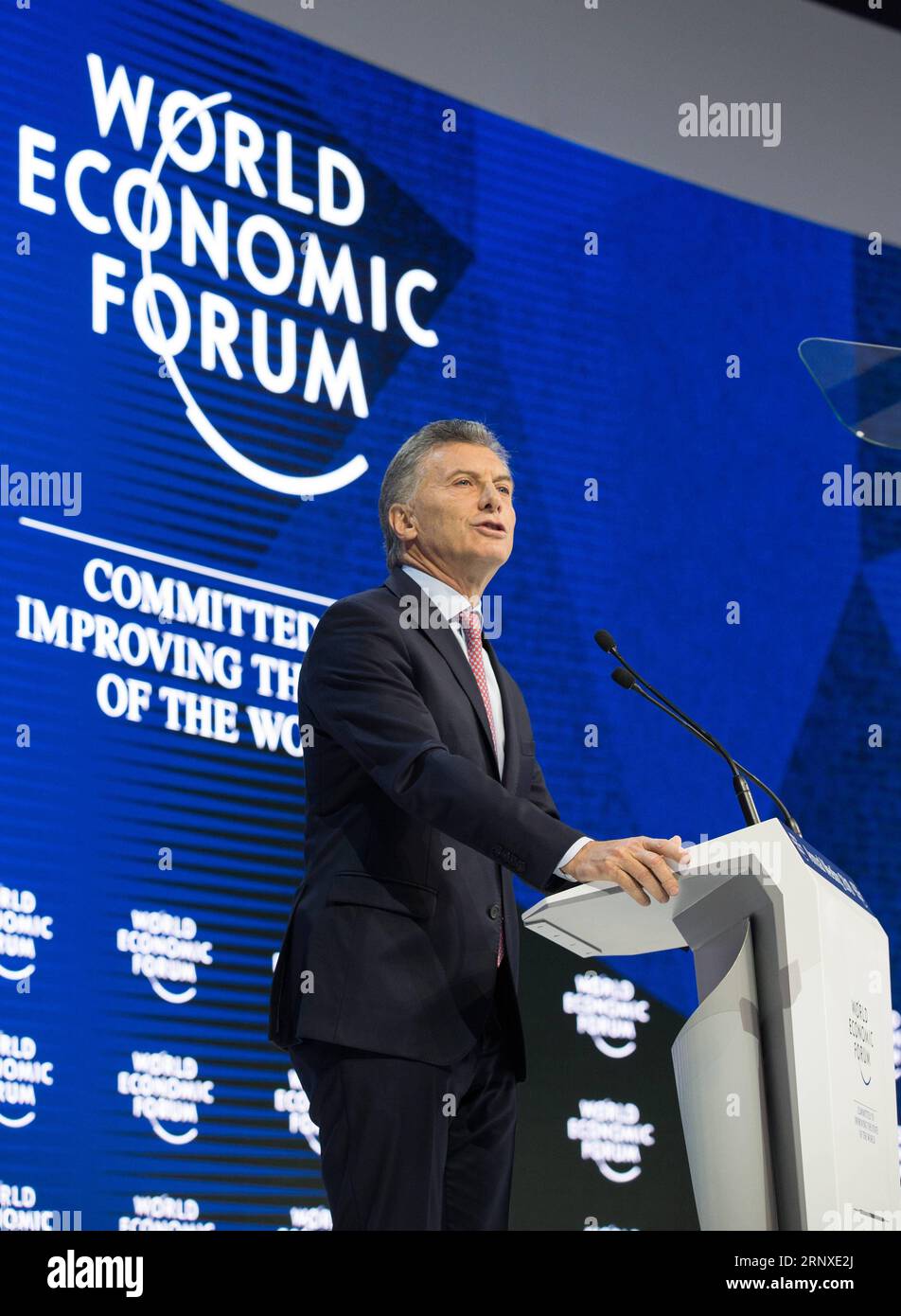 (180125) -- DAVOS, 25. Januar 2018 -- der argentinische Präsident Mauricio Macri nimmt am 25. Januar 2018 an der 48. Jahrestagung des Weltwirtschaftsforums (WEF) in Davos (Schweiz) Teil. Die 48. Jahrestagung des Weltwirtschaftsforums (WEF) wurde am Dienstag in Davos eröffnet. )(zf) SCHWEIZ-DAVOS-WEF-JAHRESTAGUNG-ARGENTINIEN-PRÄSIDENT XuxJinquan PUBLICATIONxNOTxINxCHN Stockfoto