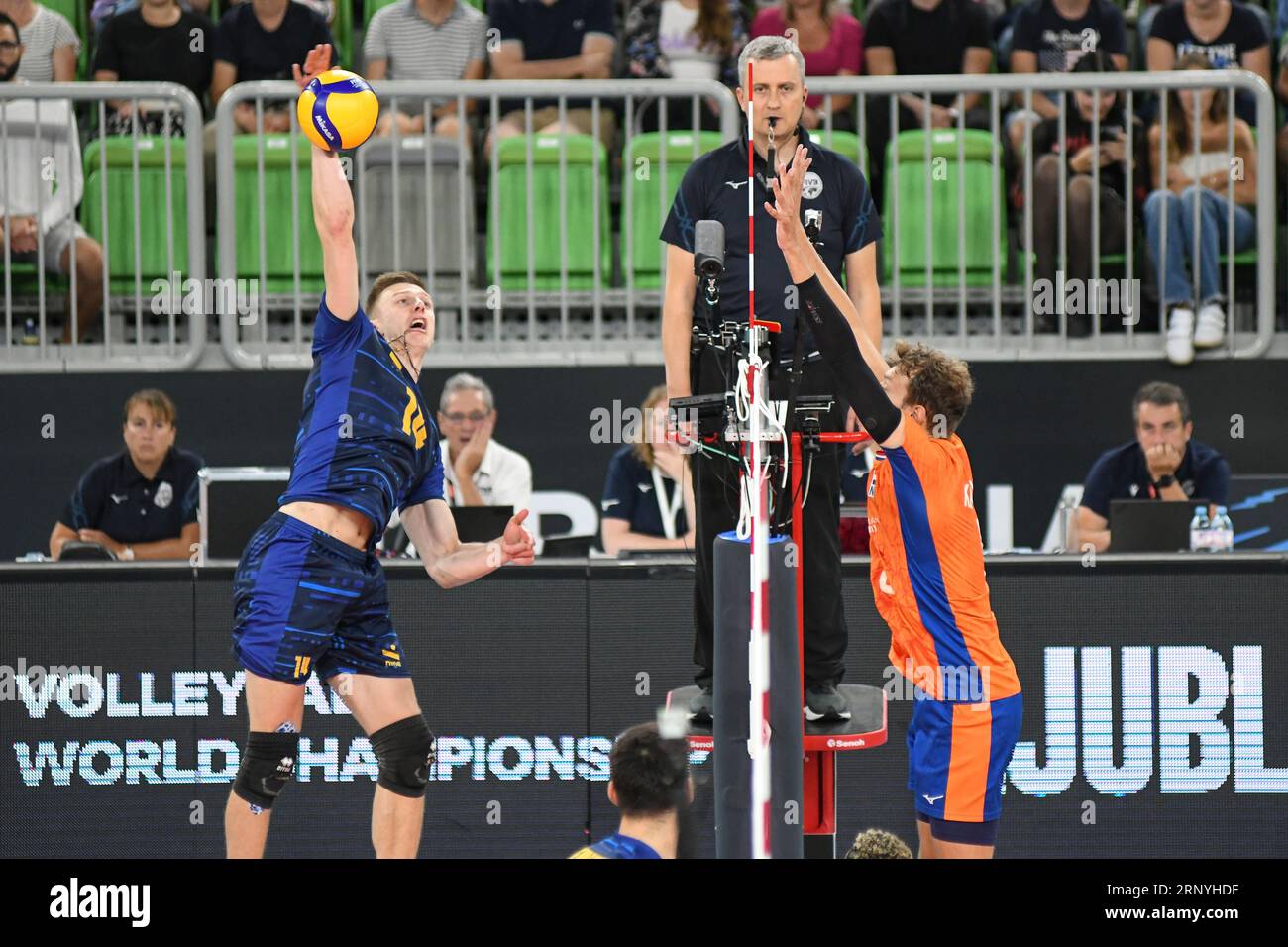 Illia Kovalov (Ukraine), Wessel Keemink (Niederlande). Volleyball-Weltmeisterschaft 2022. Achtelrunde Stockfoto