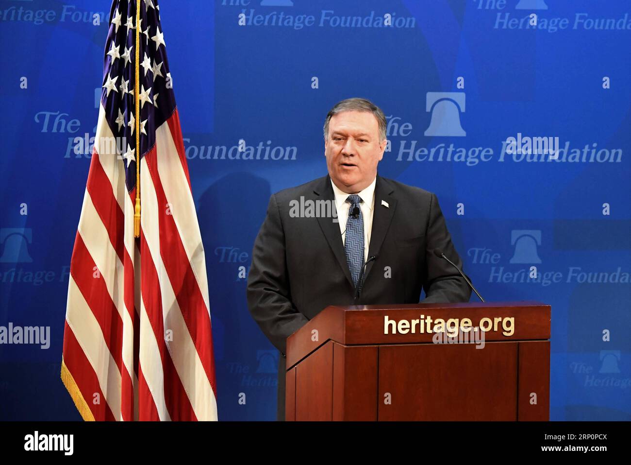 (180521) -- WASHINGTON, 21. Mai 2018 -- US-Außenminister Mike Pompeo hält eine Rede über die US-Politik, nachdem er am 21. Mai 2018 aus dem iranischen Atomabkommen ausgetreten ist. Mike Pompeo hat am Montag den Iran für seine Nuklear- und Raketenprogramme geprügelt und geschworen, Teheran die härtesten Sanktionen in der Geschichte zu verhängen, wenn er seinen Kurs nicht ändert. ) U.S.-WASHINGTON D.C.-POMPEO-IRAN-SPEECH YANGXCHENGLIN PUBLICATIONXNOTXINXCHN Stockfoto