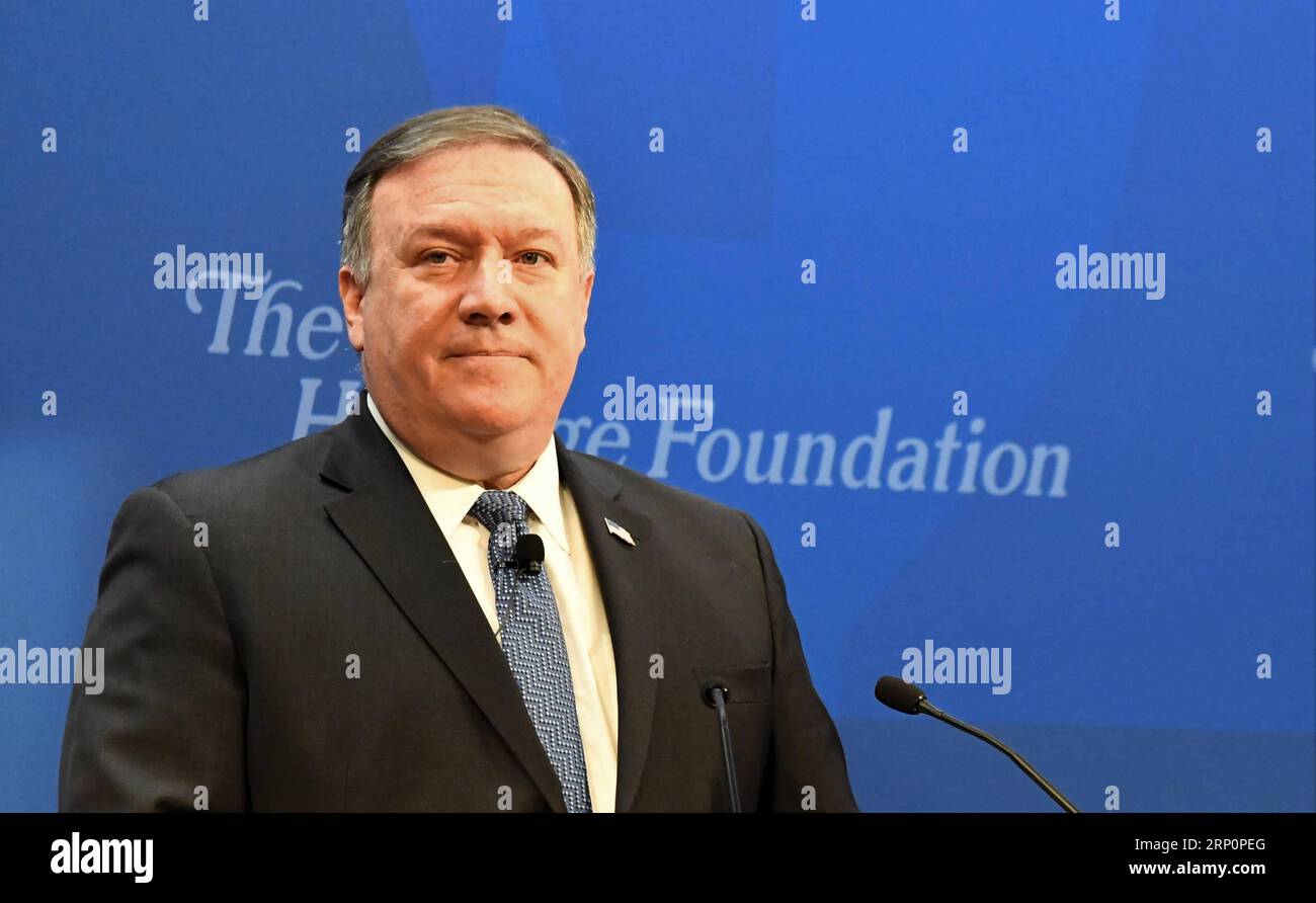 (180521) -- WASHINGTON, 21. Mai 2018 -- US-Außenminister Mike Pompeo hält eine Rede über die US-Politik, nachdem er am 21. Mai 2018 aus dem iranischen Atomabkommen ausgetreten ist. Mike Pompeo hat am Montag den Iran für seine Nuklear- und Raketenprogramme geprügelt und geschworen, Teheran die härtesten Sanktionen in der Geschichte zu verhängen, wenn er seinen Kurs nicht ändert. ) U.S.-WASHINGTON D.C.-POMPEO-IRAN-SPEECH YANGXCHENGLIN PUBLICATIONXNOTXINXCHN Stockfoto