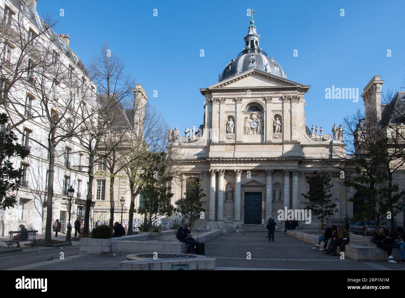 Der Blick auf die Universität Paris-Sorbonne Stockfoto
