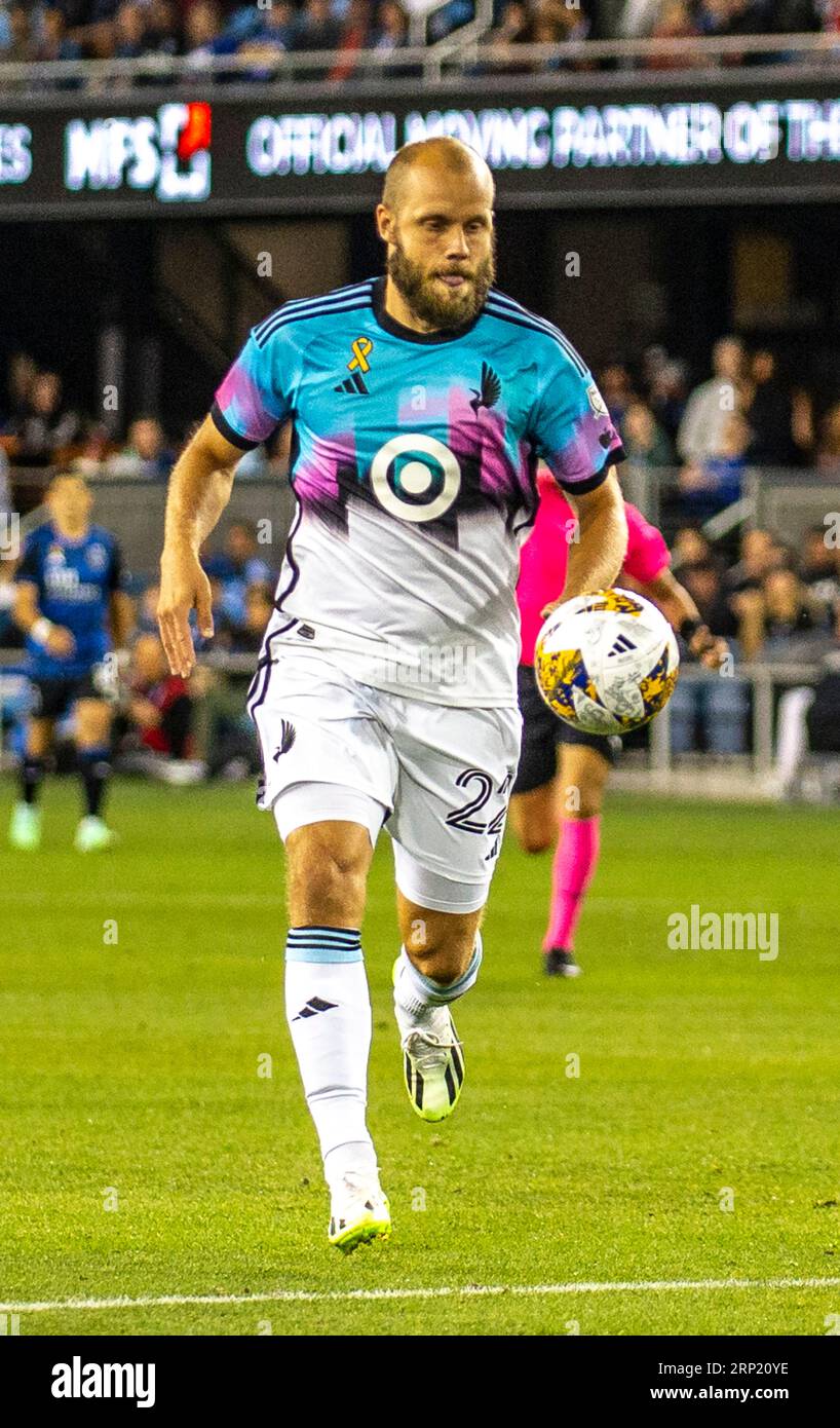 2. September 2023 San Jose, CA USA Minnesota Verteidiger Devin Padelford (22) tritt die erste Punktzahl des Spiels während des MLS-Spiels zwischen Minnesota United FC und den San Jose Earthquakes im PayPal Park San Jose Calif Thurman James/CSM Stockfoto
