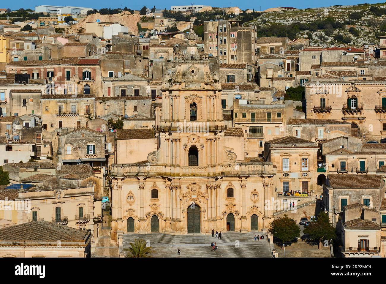 Duomo di San Kirche San rundum sandfarbene