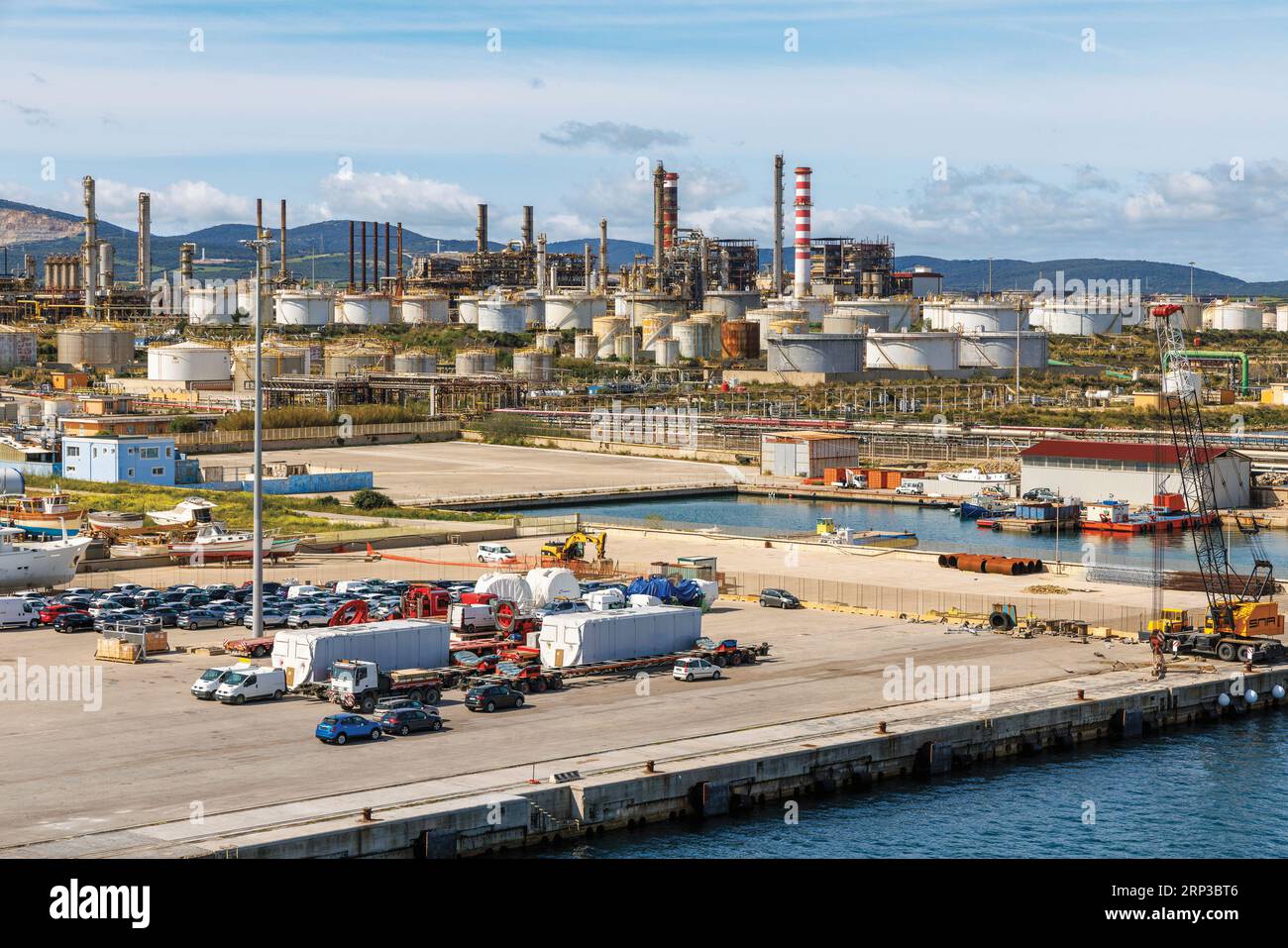 Porto Torres, Sardinien, Italien. Industriegebiet. Stockfoto