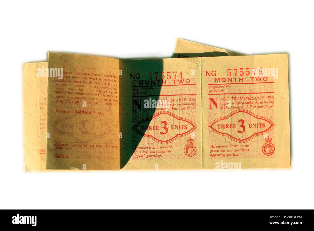 Coupons für die Kraftstoffration nach dem Krieg (uk). (Suez Crisis Benzin Coupons) Stockfoto