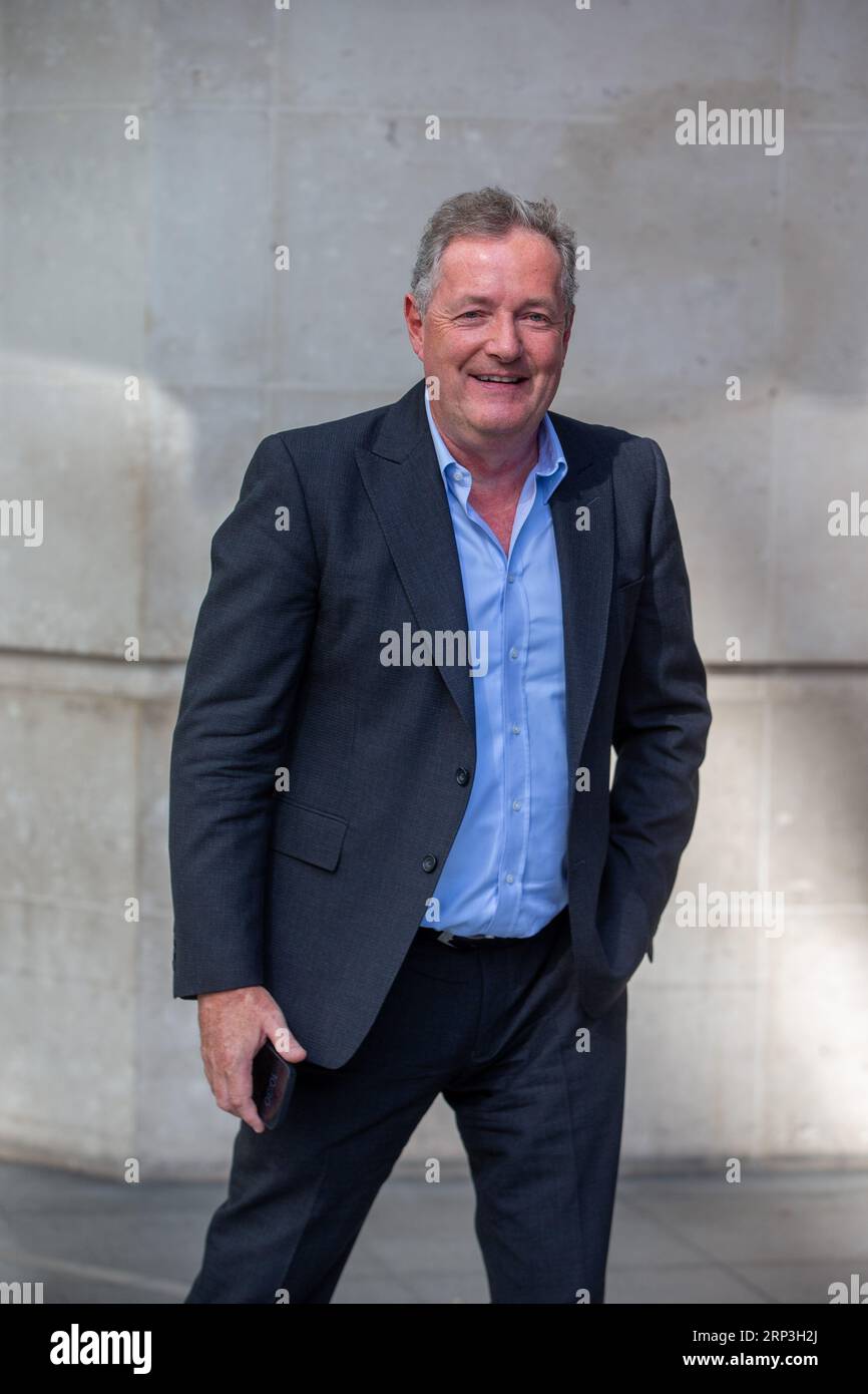 London, Vereinigtes Königreich. September 2023. Der britische Fernsehmoderator und Journalist Piers Morgan wird vor der BBC gesehen, nachdem er in der Sendung Sunday mit Laura Kuenssberg aufgetreten ist. Credit: Tayfun Salci / Alamy Live News Stockfoto