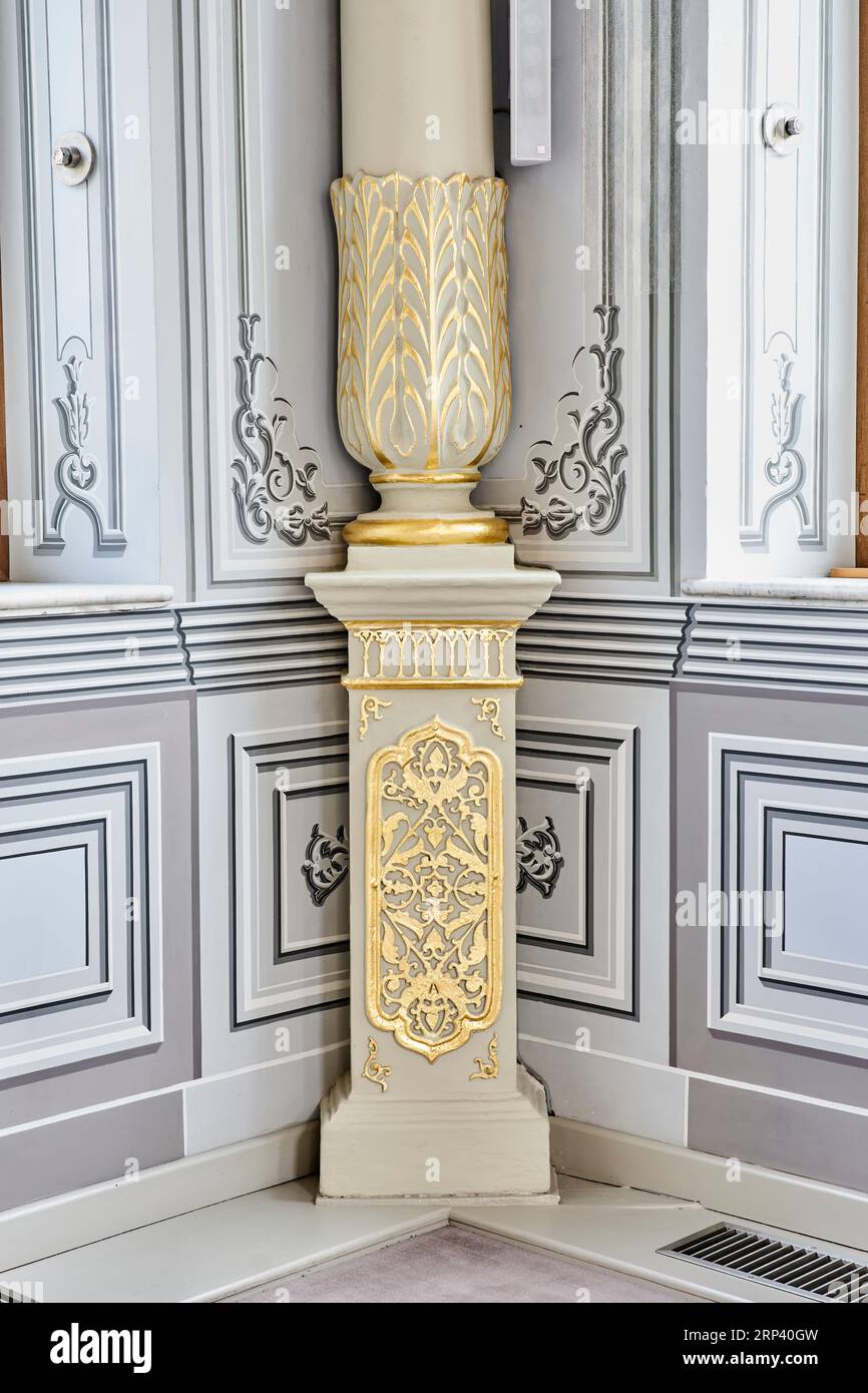 Ein schönes Beispiel für türkische und islamische Architektur und Innenarchitektur. Stockfoto