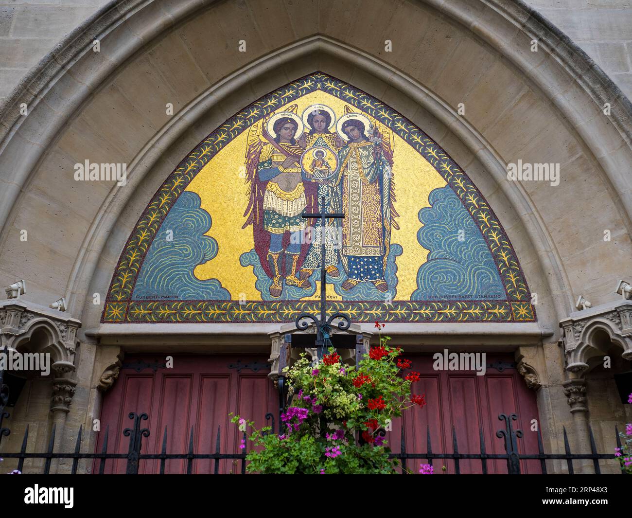 Mosaik des Tympanums von 1926, rumänische Kirche, Quartier Latin, Paris, Frankreich. Stockfoto