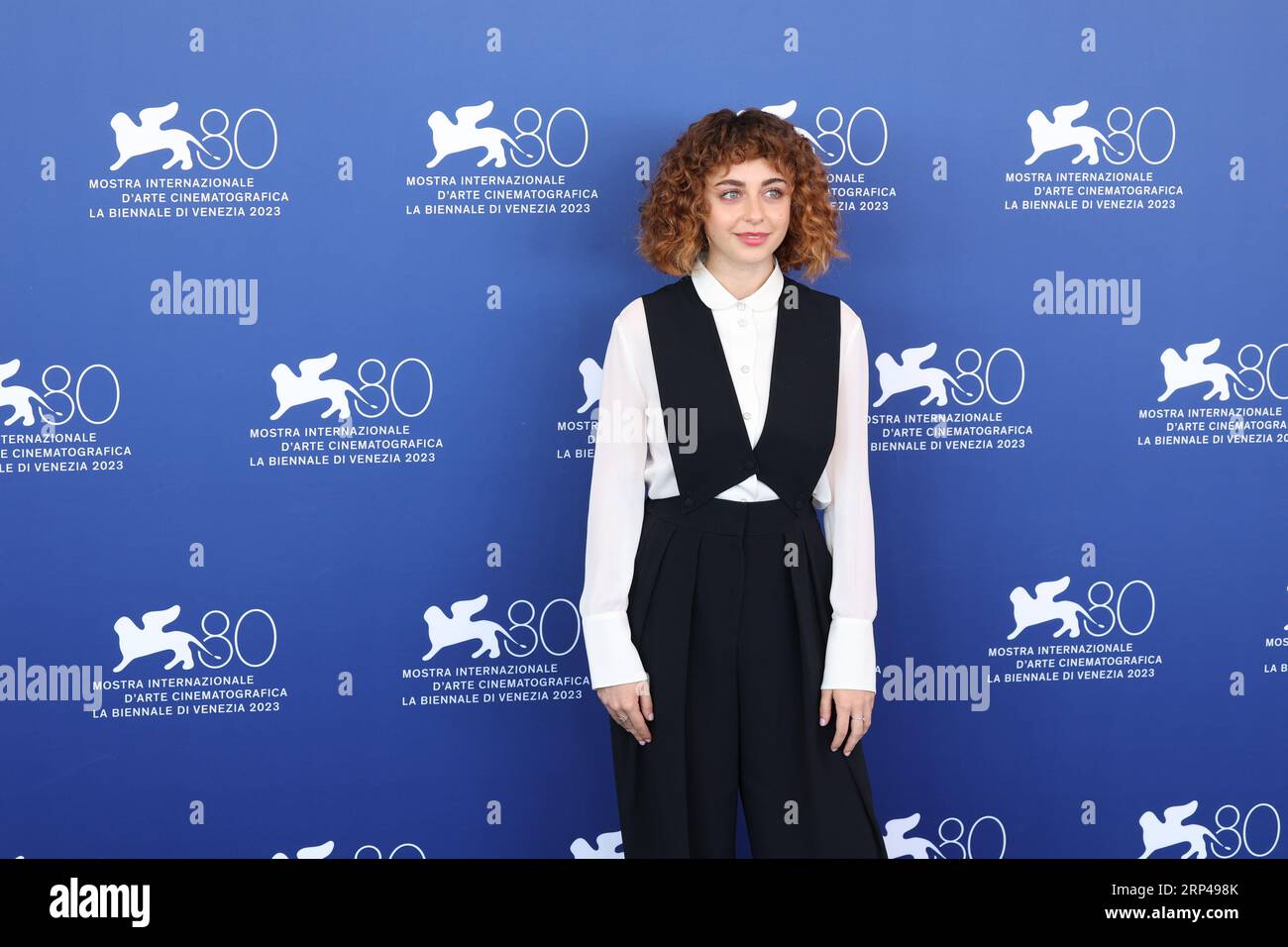 Die italienische Schauspielerin Rebecca Antonaci nimmt am 1. September am 80. Internationalen Filmfestival in Venedig an einem Fototermin für den Film „Finalmente L'Alba“ Teil. Stockfoto