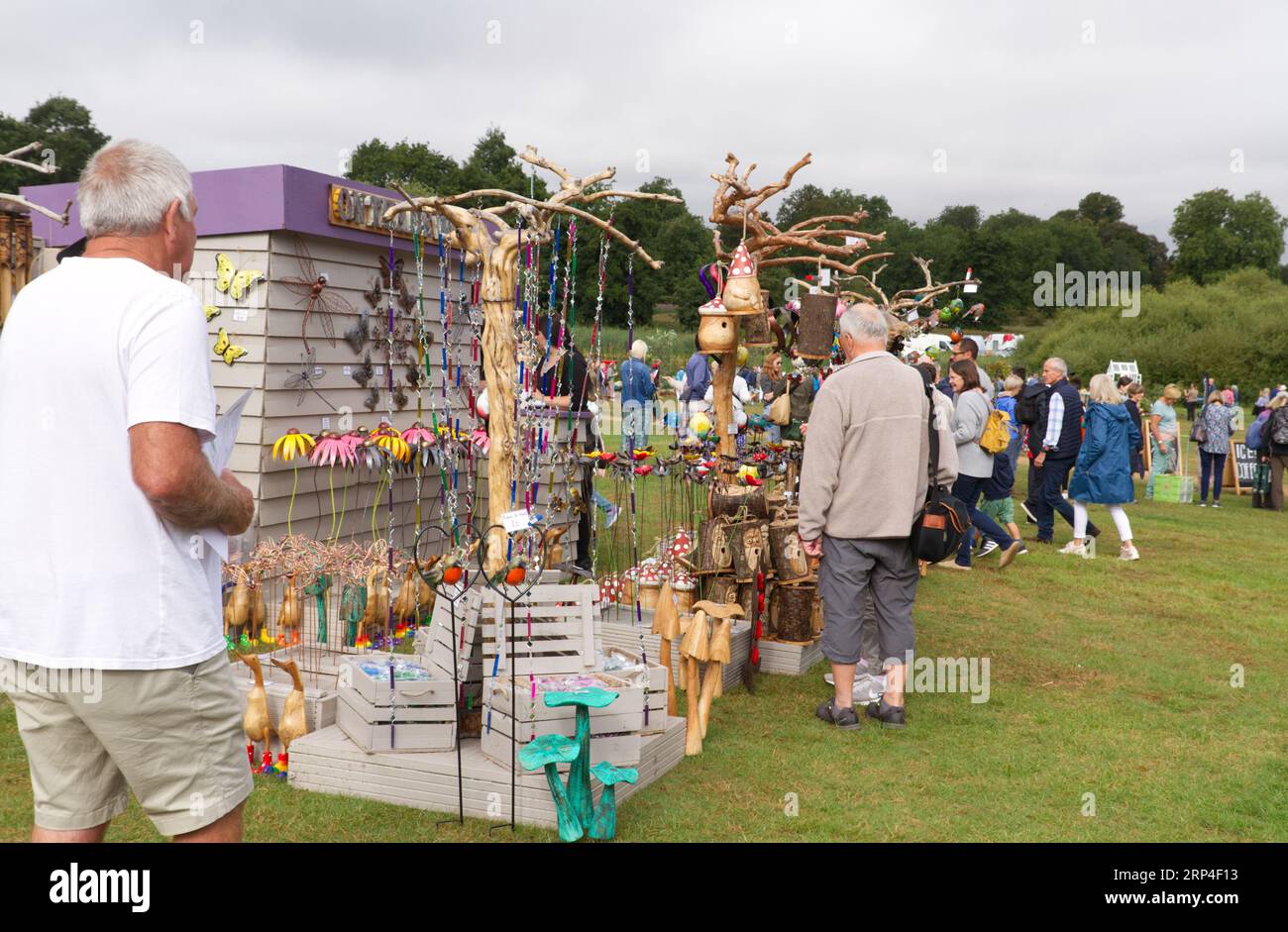 Die zweite Gärtner World Autumn Fair im Audley End House and Gardens, Saffron Walden, Essex. Auf der Messe steht der Stand von Trade Winds. Stockfoto