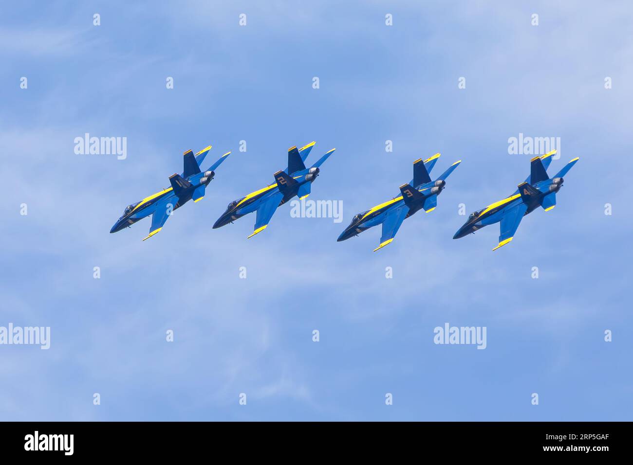 Toronto, Kanada, 3. September 2023. Piloten der Blue Angels der US Navy in ihren F/A-18 Super Hornets treten auf der Canadian International Air Show auf. Colin N. Perkel/Alamy Live News Stockfoto