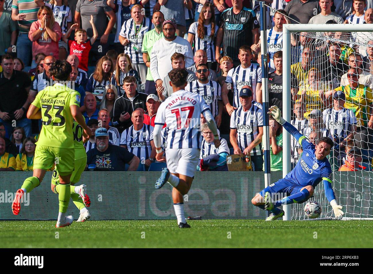 West Bromwich, Großbritannien. September 2023. Lee Nicholls #1 von Huddersfield Town spart in den letzten Momenten des Spiels während des Sky Bet Championship Matches West Bromwich Albion vs Huddersfield Town at the Hawthorns, West Bromwich, Großbritannien, 2. September 2023 (Foto: Craig Anthony/News Images) in West Bromwich, Großbritannien am 2023. (Foto: Craig Anthony/News Images/SIPA USA) Credit: SIPA USA/Alamy Live News Stockfoto