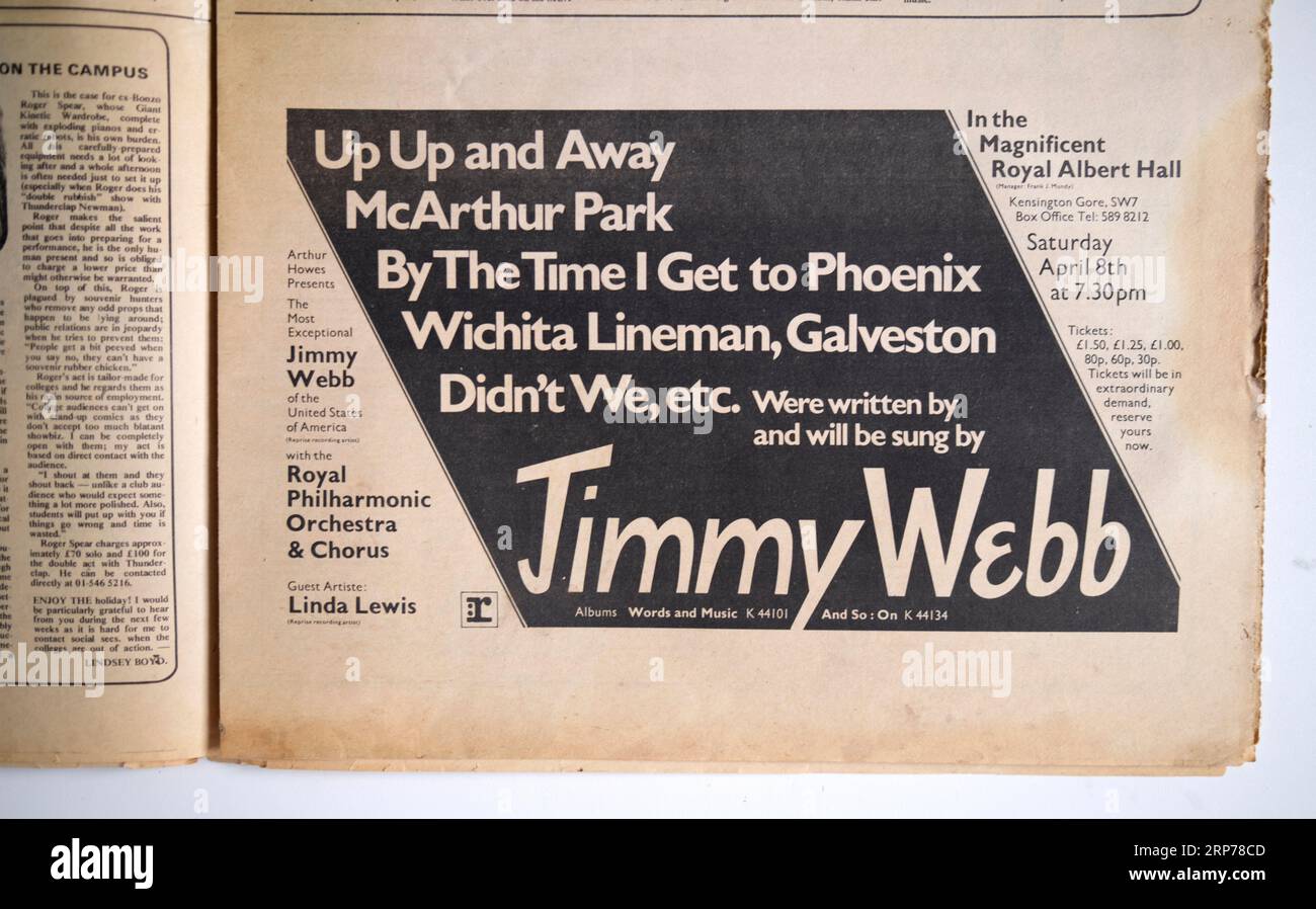 Werbung für Jimmy Webb in der Royal Albert Hall London im New Musical Express NME Magazine der 1970er Jahre Stockfoto