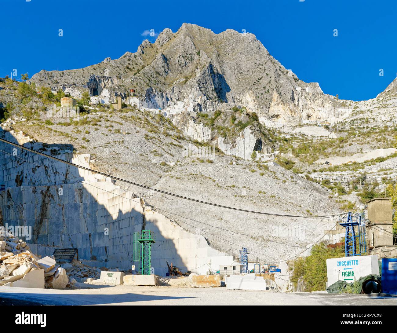 Marmor, Steinbuch, Carrara Marmorküche, Cave di Marmo di Carrara, Provinz Massa-Carrara, Toskana, Italien Stockfoto