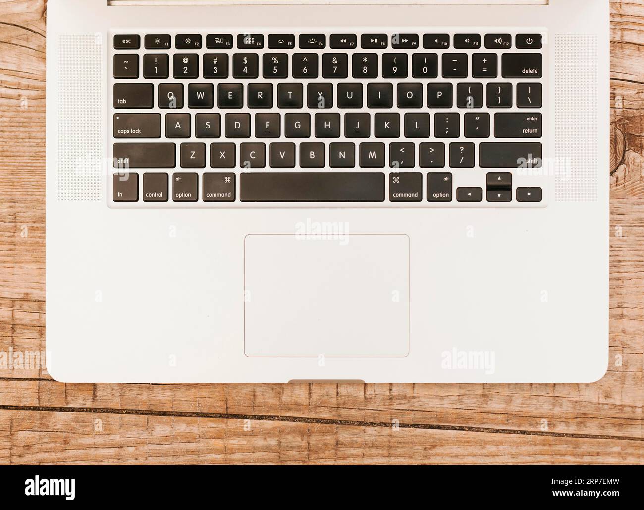 Topview Laptop Tastatur Holzhintergrund Stockfoto