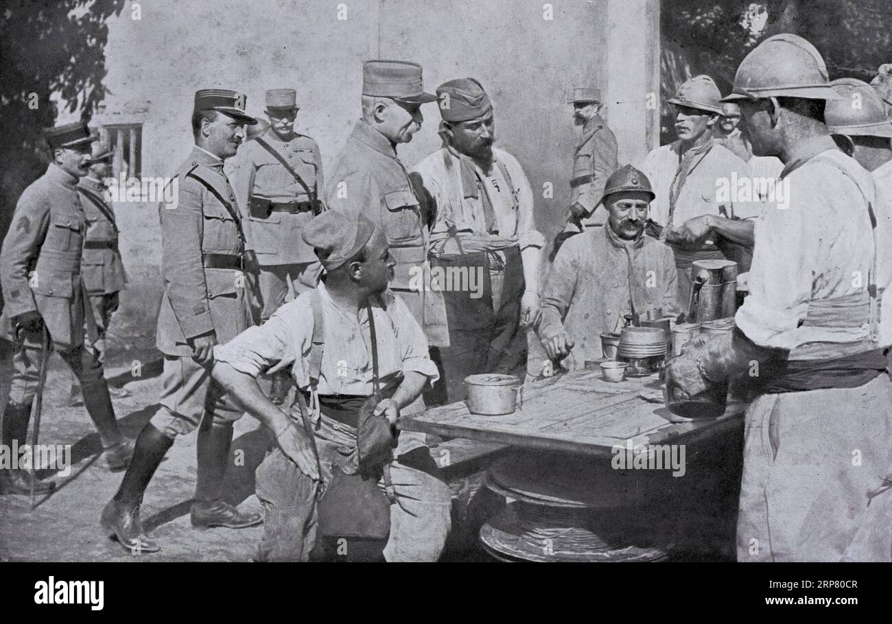 Oberbefehlshaber, der Kantone nach einer Meuterei besucht, 1917, Departement Marne, Region Grand East, Frankreich Stockfoto