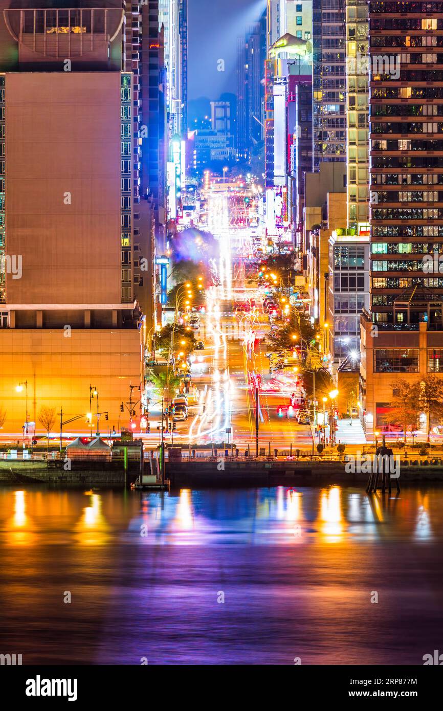 New York City along the 42nd street canyon Stockfoto