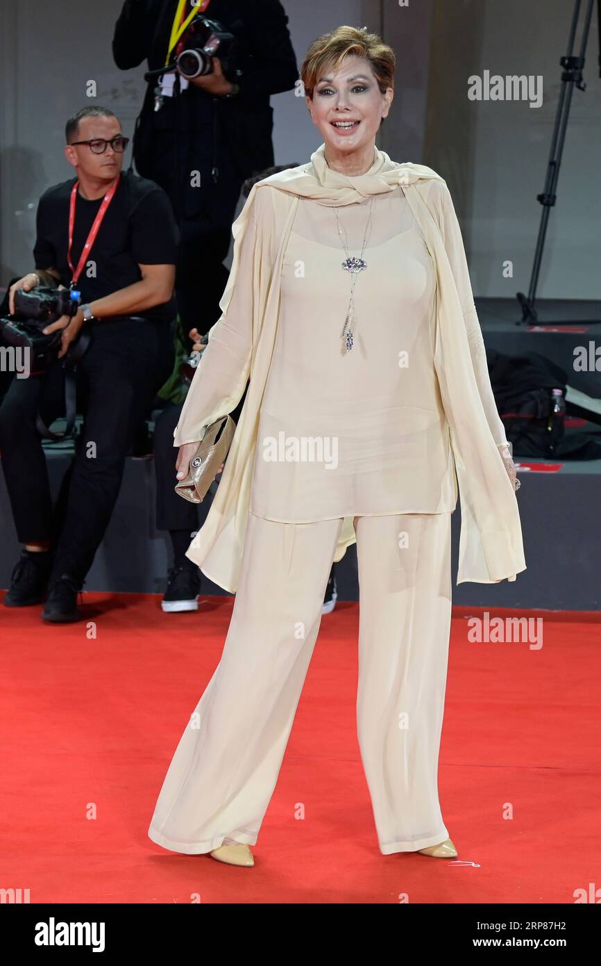 Venedig Lido, Italien. September 2023. Edwige Fenech besucht den roten ...