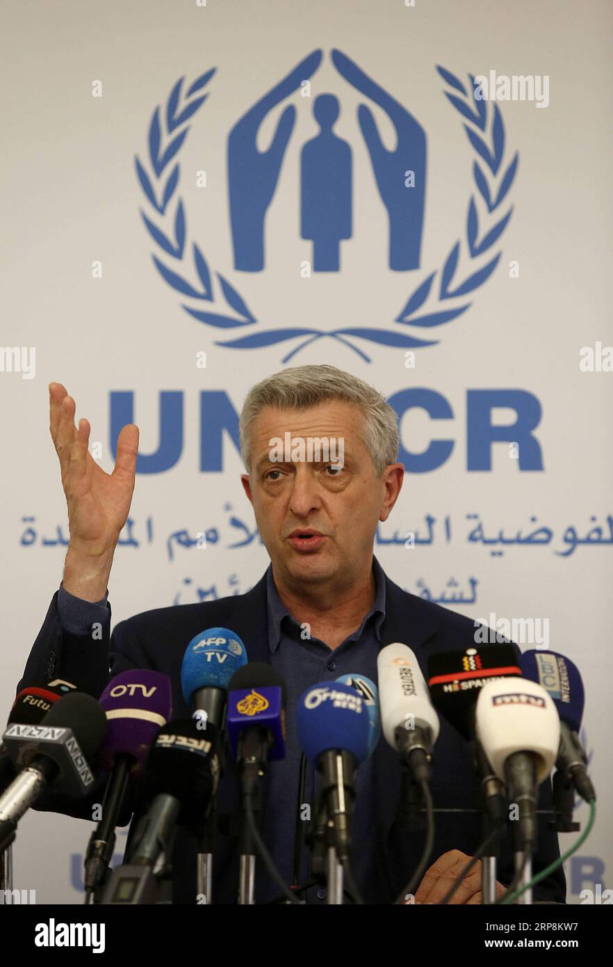 (190310) -- BEIRUT, 10. März 2019 (Xinhua) -- Filippo Grandi, Hochkommissar der Vereinten Nationen für Flüchtlinge, nimmt am 9. März 2019 an einer Pressekonferenz in Beirut, Libanon, Teil. Filippo Grandi sagte am Freitag, dass seine Agentur mit syrischen Behörden zusammenarbeitet, um Hindernisse für die Rückkehr syrischer Flüchtlinge in ihre Heimat zu beseitigen, berichteten lokale Medien. Mehr als eine Million syrische Flüchtlinge haben sich beim UNHCR im Libanon registriert, während die Regierung die tatsächliche Zahl der Syrer im Libanon auf 1,5 Millionen schätzt. (Xinhua/Bilal Jawich) LEITER DER LIBANISCH-SYRISCHEN FLÜCHTLINGSHILFE-UN-FLÜCHTLINGSHILFE PUBLICATIONxNOTx Stockfoto