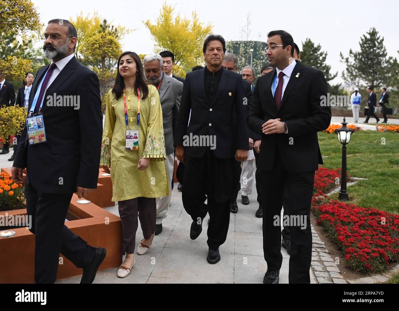 (190428) -- PEKING, 28. April 2019 -- pakistanischer Premierminister Imran Khan besucht den Pakistan Garden in der Internationalen Gartenbauzone der Internationalen Gartenbauausstellung 2019 Peking, in Peking, Hauptstadt Chinas, 28. April 2019. ) (EXPO 2019)CHINA-PEKING-GARTENBAU EXPO-PAKISTAN GARDEN-IMRAN KHAN-VISIT (CN) ZHANGXCHENLIN PUBLICATIONXNOTXINXCHN Stockfoto