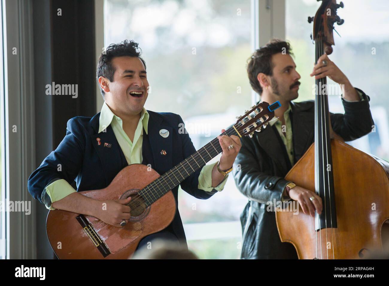 (190509) -- CANBERRA, 9. Mai 2019 (Xinhua) -- Musiker treten während eines Konzerts des 25. Canberra International Music Festival (CIMF) am Mount Stromlo Observatory in der australischen Hauptstadt Canberra am 8. Mai 2019 auf. Das Festival, dessen Thema Bachs Musik ist, hat mehr als 40 Veranstaltungen an 10 Tagen an verschiedenen Orten in Canberra. (Xinhua/Liang Tianzhou) AUSTRALIA-CANBERRA-INTERNATIONAL MUSIC FESTIVAL PUBLICATIONxNOTxINxCHN Stockfoto