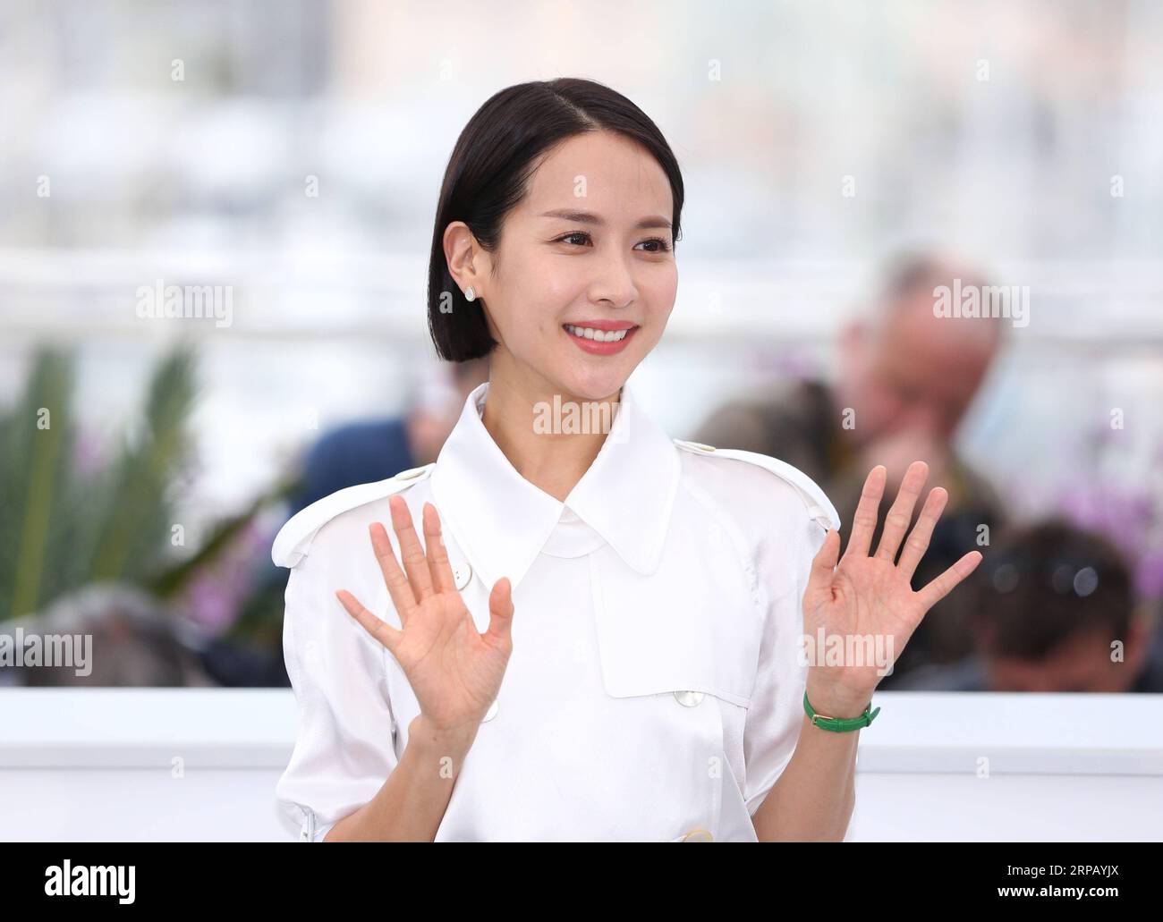 (190522) -- CANNES, 22. Mai 2019 (Xinhua) -- Schauspielerin Cho Yeo-jeong posiert während eines Fotogesprächs für Parasiten beim 72. Cannes Film Festival in Cannes, Frankreich, 22. Mai 2019. Parasit wird um die Palme d oder mit 20 anderen Filmen konkurrieren. (Xinhua/Gao Jing) FRANCE-CANNES-FILM FESTIVAL-PHOTOCALL-PARASIT PUBLICATIONxNOTxINxCHN Stockfoto
