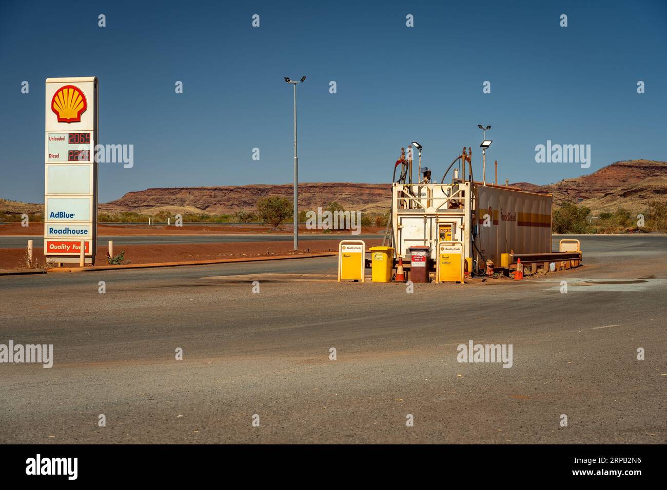 WESTERN Australia, Australien - Shell-Tankstelle Stockfoto