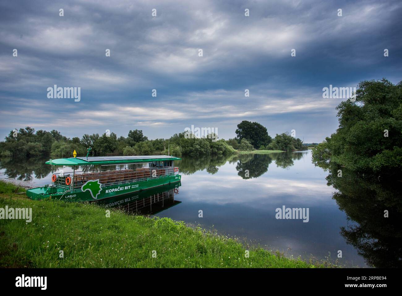 (190606) -- KOPACKI RIT NATURPARK (KROATIEN), 6. Juni 2019 -- das Foto vom 6. Juni 2019 zeigt einen Blick auf den Naturpark Kopacki Rit in Ostkroatien. Der Naturpark Kopacki Rit ist eines der wichtigsten Feuchtgebiete Europas mit einer reichen Flora und Fauna. ) KROATIEN-KOPACKI RIT NATURPARKLANDSCHAFT DAVORXJAVOROVIC PUBLICATIONXNOTXINXCHN Stockfoto