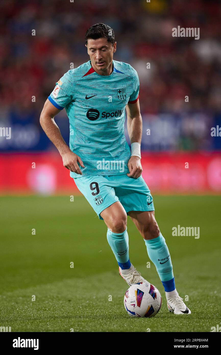 Robert Lewandowski vom FC Barcelona während des LaLiga EA Sports-Spiels zwischen CA Osasuna und dem FC Barcelona am 3. September 2023 in El Sadar, Spanien. Foto Ricardo Larreina / SpainDPPI / DPPI Stockfoto