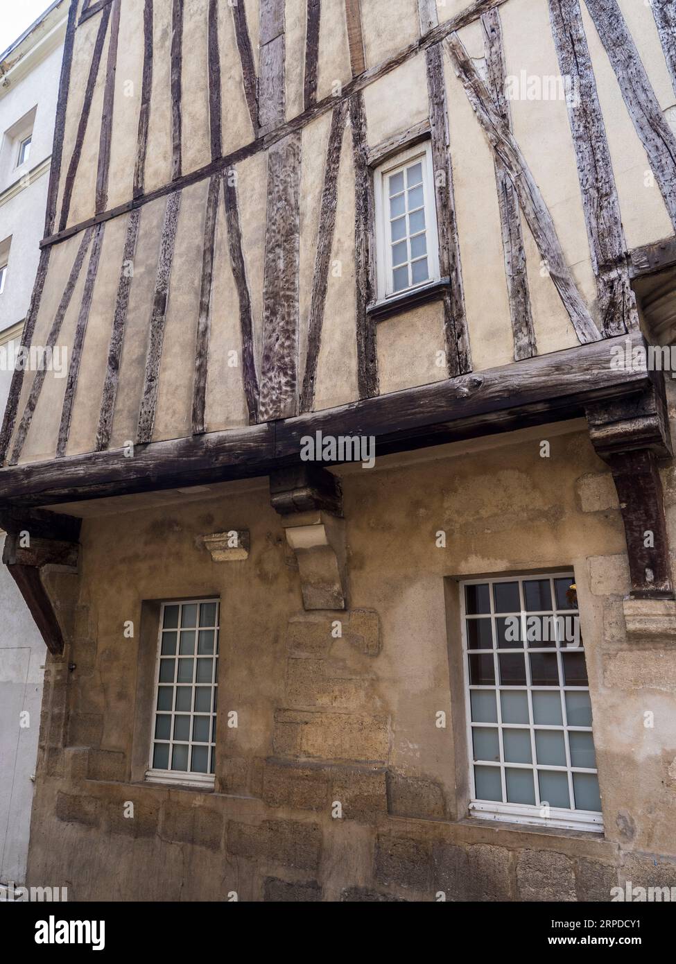 Half Timber House, Rue des Barres, Paris, Frankreich, Europa, EU. Stockfoto