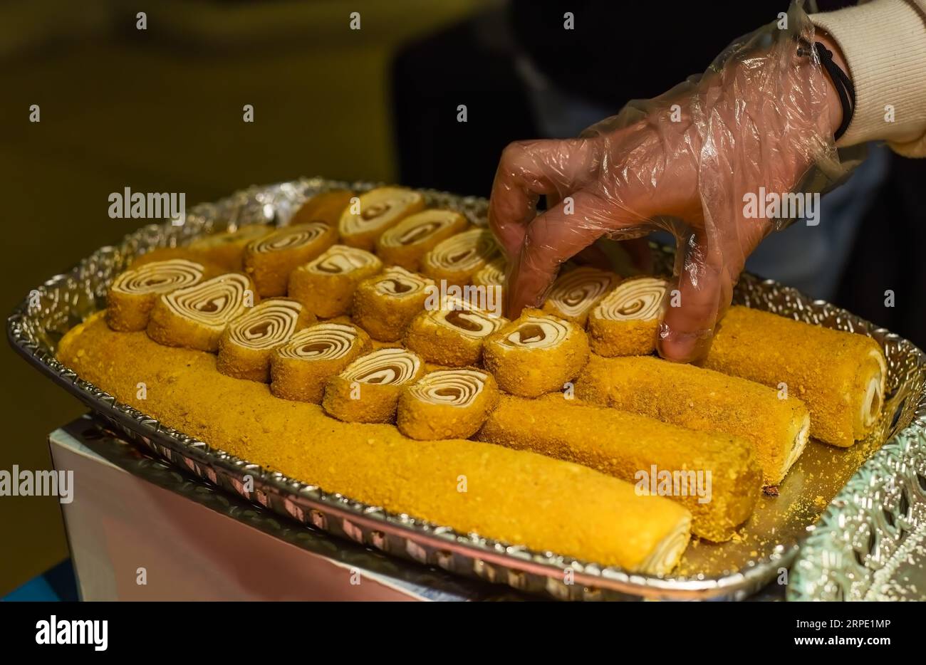 Türkische Köstlichkeiten und Süßigkeiten aus Honig und Nüssen Stockfoto