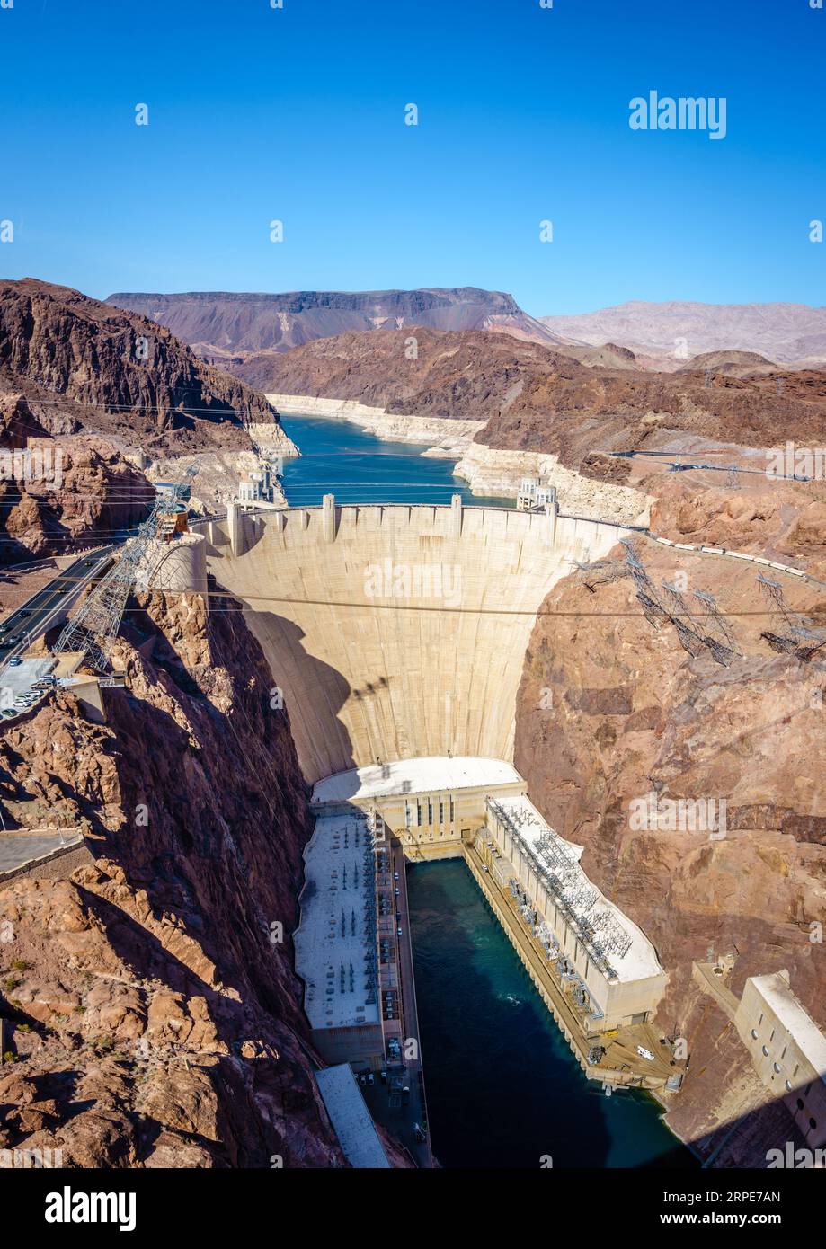 Panoramaaussicht auf Hoover Dam und Lake Mead von der Umgehungsbrücke Stockfoto