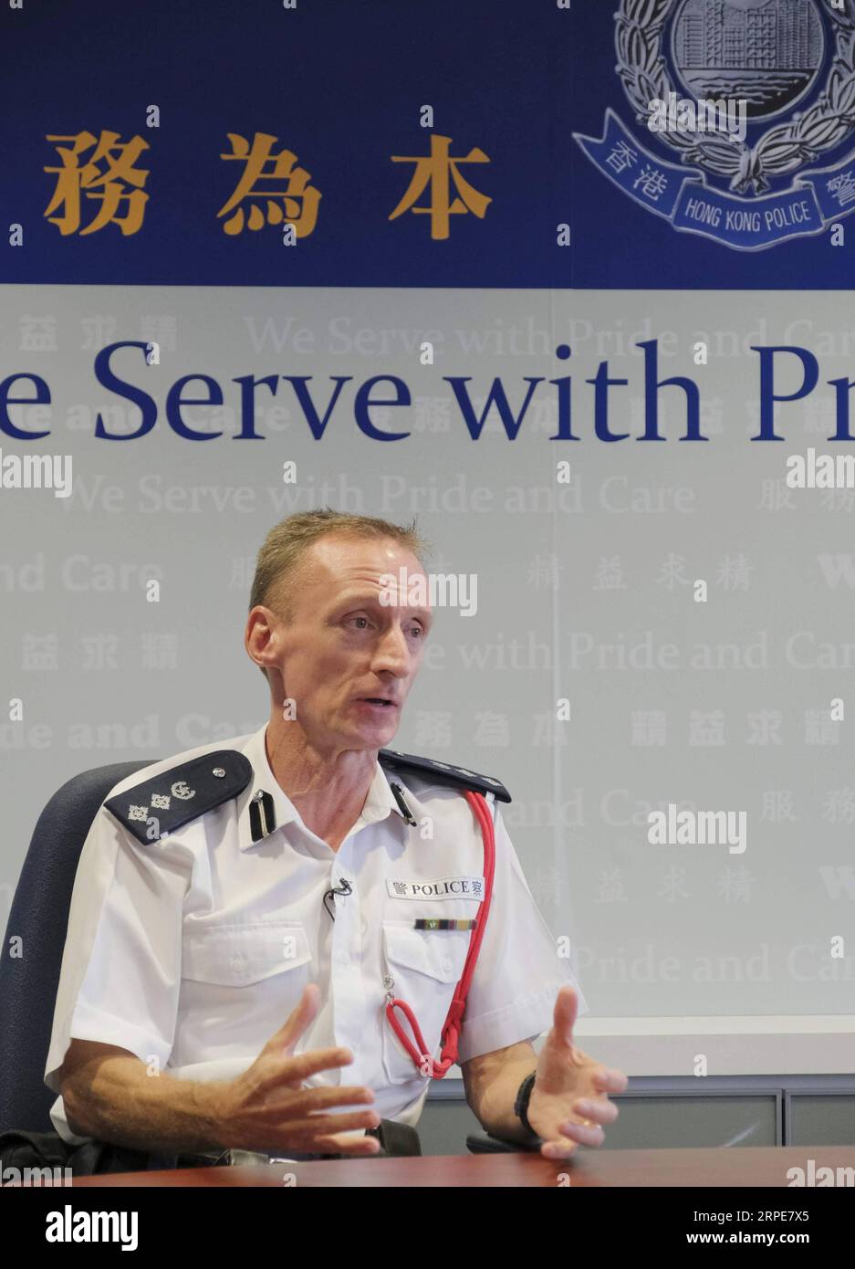 (190821) -- HONG KONG, 21. August 2019 -- Chief Superintendent David Jordan, britisch, als Kommandant der Police Tactical Unit, einer Truppe für große Notfälle, spricht in einem Interview mit der Presse im südchinesischen Hongkong, 16. August 2019. Als im dritten Monat in Hongkong gewaltsame Proteste eintraten, sagte der hochrangige britische Offizier der Polizei von Hongkong, die jüngste und aktuelle Situation sei die gefährlichste, der er seit 25 Jahren ausgesetzt sei. und die Demonstranten scheinen gut organisiert zu sein und bereit zu sein, extrem zu gehen, um einer bestimmten Agenda zu folgen. ZU Spotlight: Aktuelle Situation Stockfoto