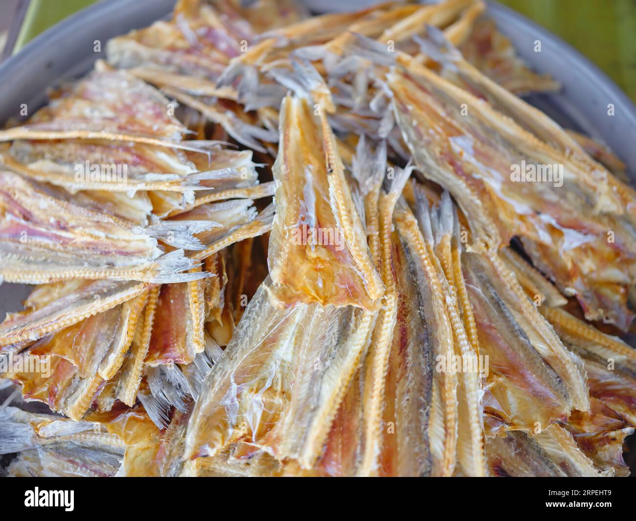 Trockenfische auf dem Markt in Rayong, Thailand Stockfoto