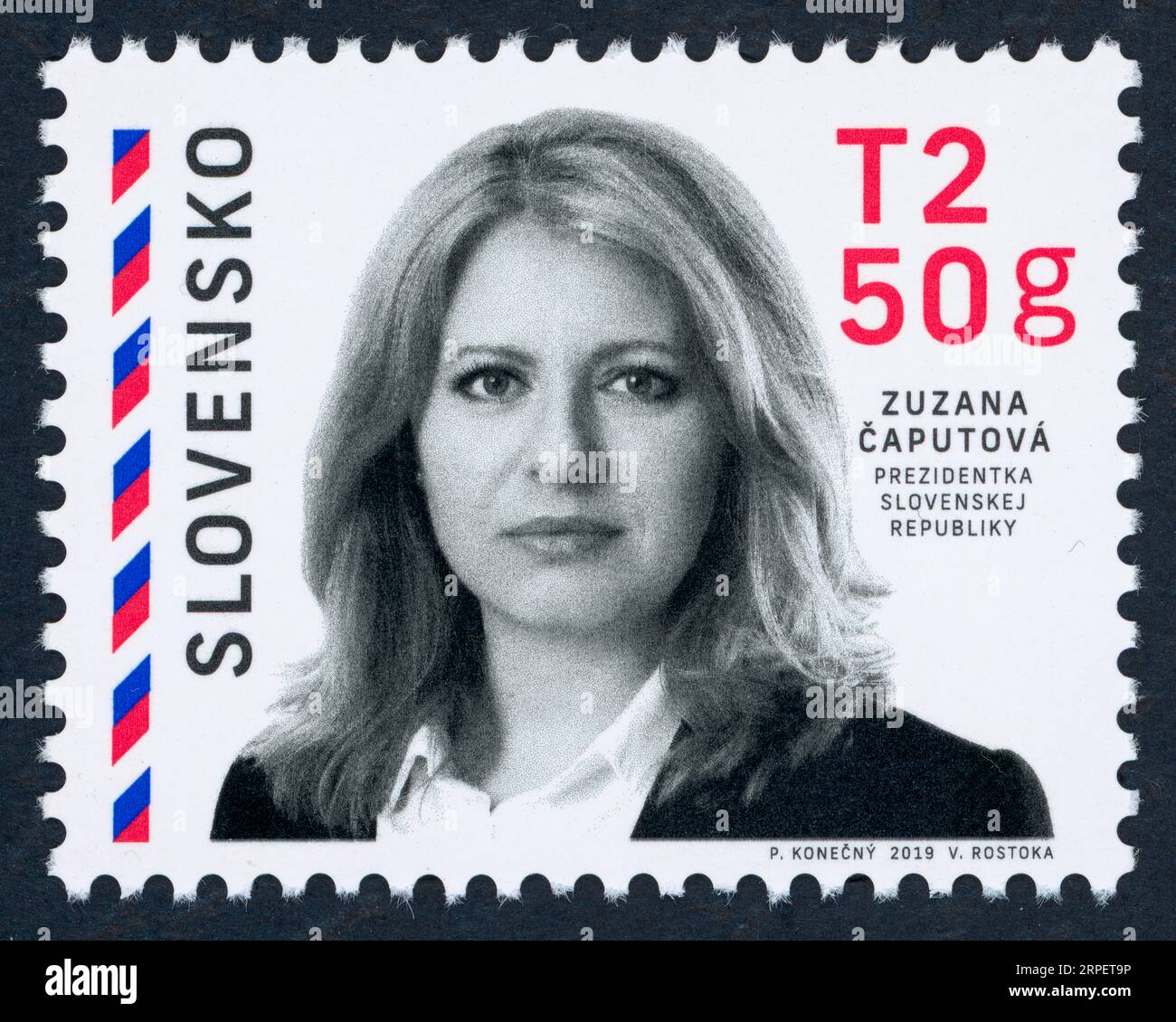 Zuzana Čaputová, Präsident der Slowakischen Republik. Briefmarke, die 2019 in der Slowakei ausgestellt wurde. Zuzana Čaputová (* 21. Juni 1973) ist eine slowakische Politikerin, Rechtsanwältin und Umweltaktivistin. Sie ist die fünfte Präsidentin der Slowakei, eine Position, die sie seit dem 15. Juni 2019 innehat. Čaputová ist die erste Frau, die die Präsidentschaft innehat, sowie die jüngste Präsidentin in der Geschichte der Slowakei, die mit 45 Jahren gewählt wurde. Stockfoto