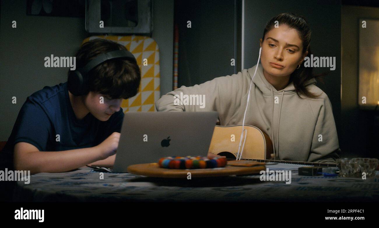 Flora und Son Eve Hewson & Oren Kinlan Stockfoto