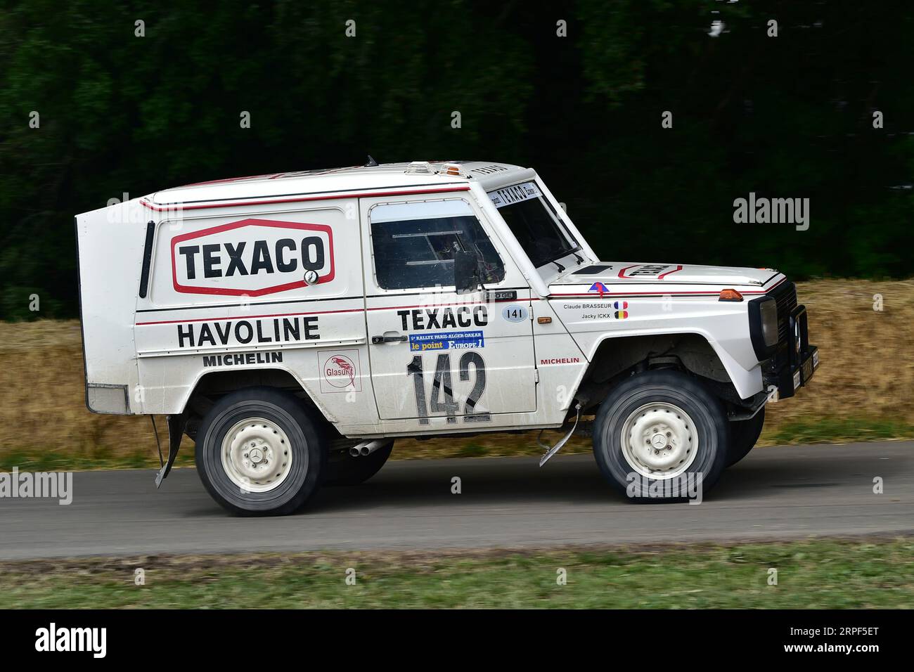 Mercedes 280 GE, Paris-Dakar, Eine Auswahl der weltweit besten und erfolgreichsten Rallyefahrzeuge, die Bühnenrallyes, Rallyefälle und sogar Ausdauer umfassen Stockfoto