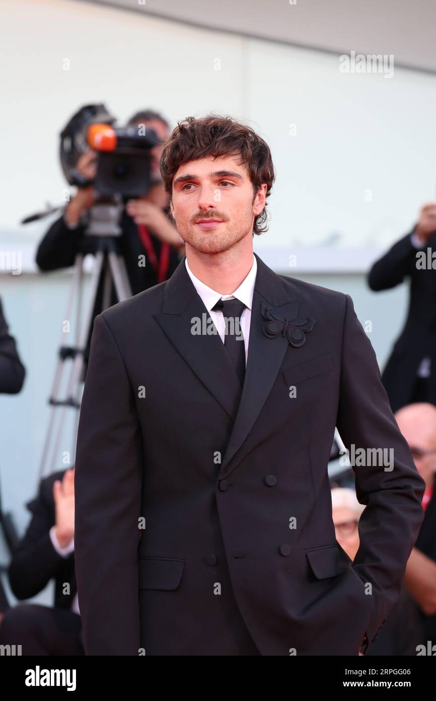 Venedig, Italien, 4. September 2023. Jacob Elordi kommt auf dem roten Teppich für die Priscilla-Gala-Vorführung beim 80. Internationalen Filmfestival in Venedig, Italien. Quelle: Doreen Kennedy/Alamy Live News. Stockfoto