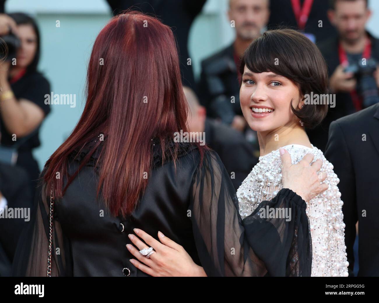 Venedig, Italien, 4. September 2023. Cailee Spaeny kommt auf dem roten Teppich für die Priscilla-Gala-Vorführung beim 80. Internationalen Filmfestival in Venedig, Italien. Quelle: Doreen Kennedy/Alamy Live News. Stockfoto